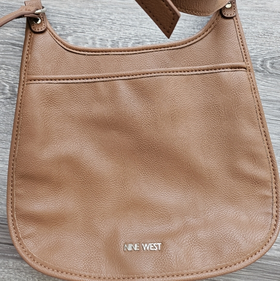 nine west brown color block cross body bag - Picture 2 of 2